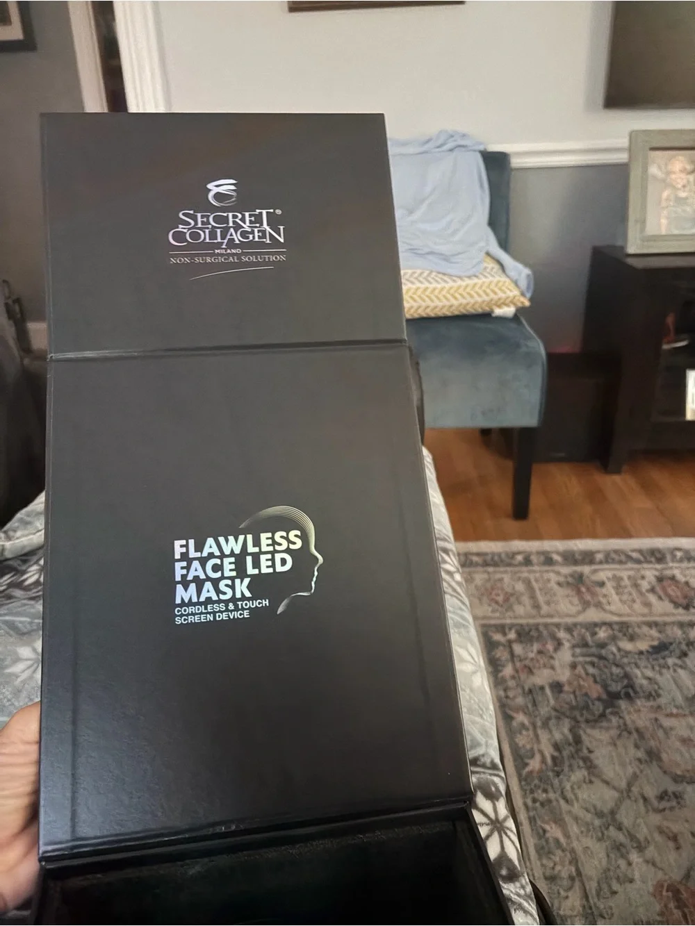 Flawless Face LED Mask - Holographic Black Packaging